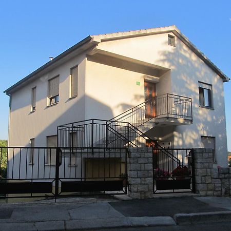 Apartment Razum Пула Екстериор снимка